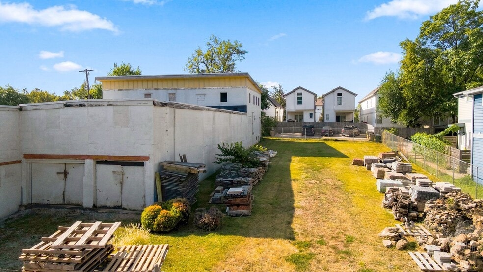 More Photos Of 1715 Pecan St, Nashville Warehouse For Sale