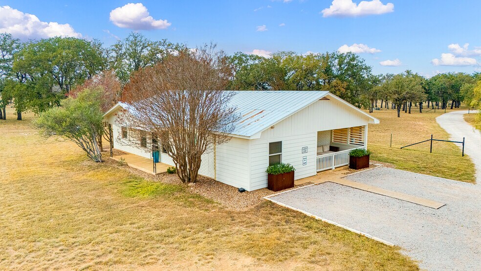 More Photos Of 67 Shaun Ln, Fredericksburg Apartments For Sale