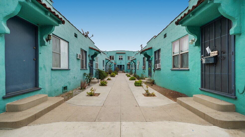 More Photos Of 2432-2438 Daly St, Los Angeles Storefront Retail Residential For Sale