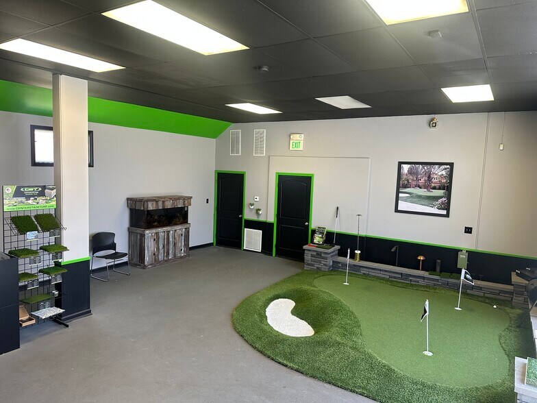 More Photos Of 433 W Arrow Hwy, Glendora Auto Repair For Lease