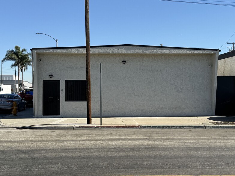 More Photos Of 1496 Harbor Ave, Long Beach Warehouse For Sale