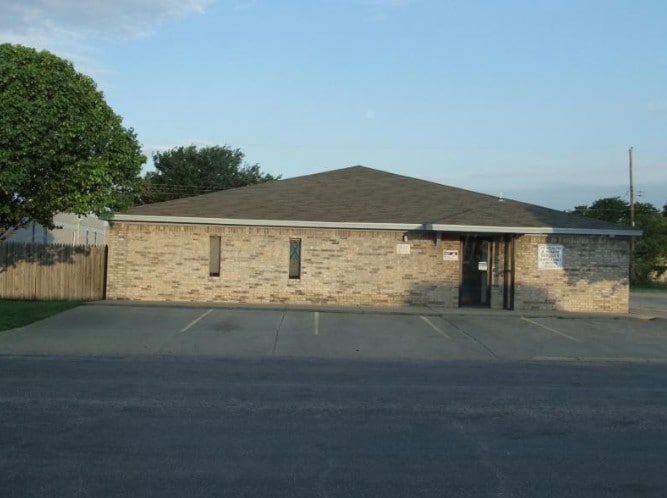 More Photos Of , Pampa Office For Sale