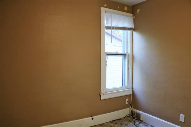More Photos Of 401 S Lucas St, Iowa City Apartments For Sale