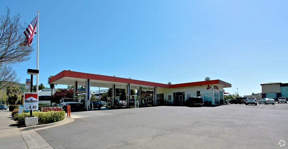 More Photos Of 603 Lincoln Ave, Napa Service Station For Lease