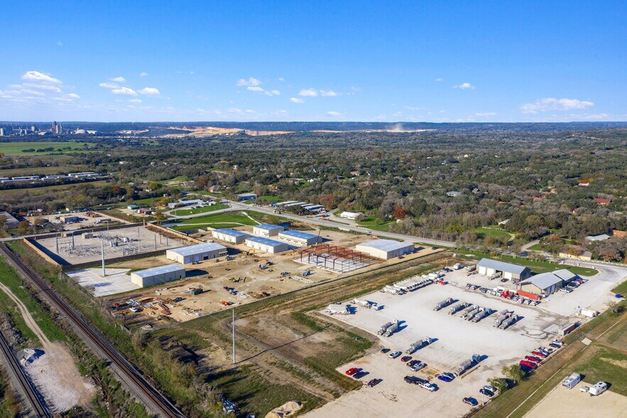 More Photos Of 145 Quail Run, San Marcos Self Storage For Sale