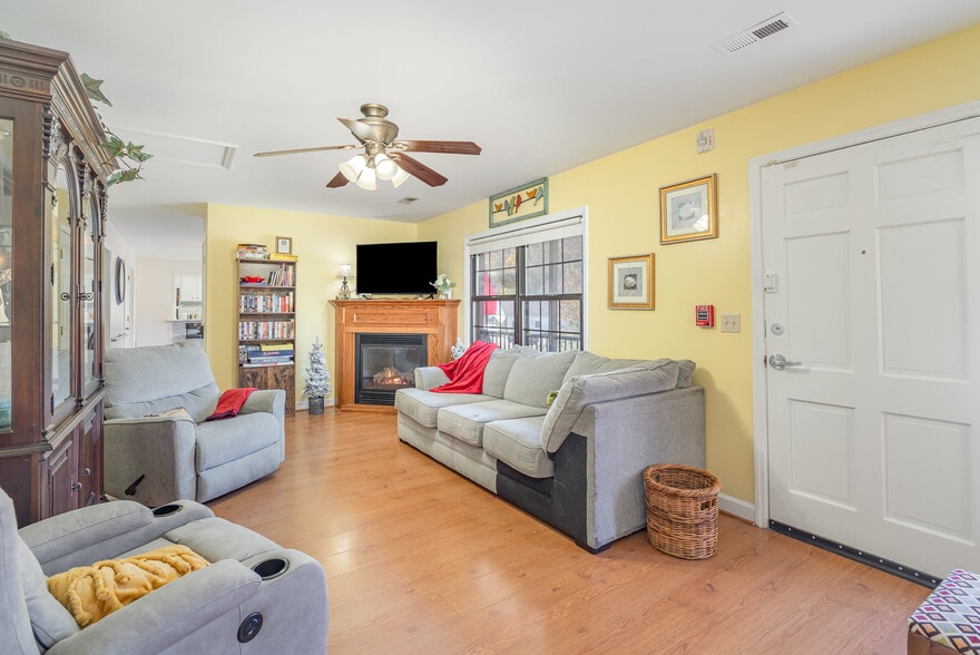 More Photos Of 2415A-2415B-2441 S Center St, Hickory Assisted Living For Sale