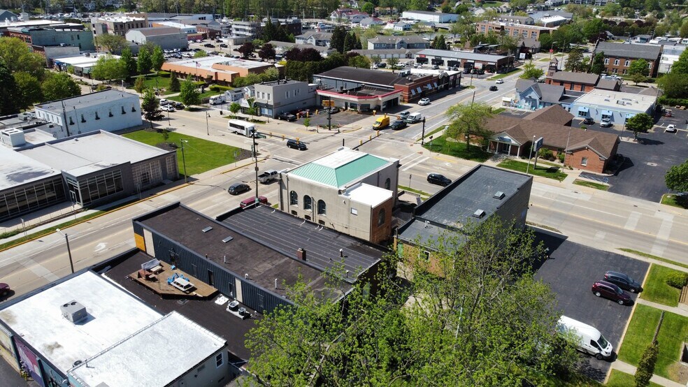 More Photos Of 311 Broadway St, South Haven Freestanding For Sale