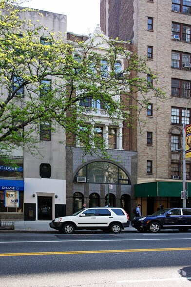 More Photos Of 55 W 86th St, New York Apartments For Lease