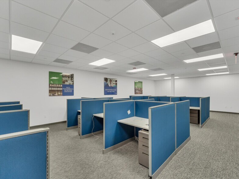 More Photos Of 3301 NW 107th Ave, Miami Research And Development For Lease