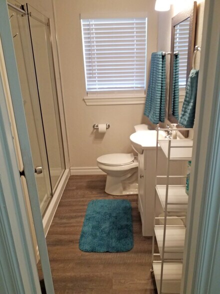 More Photos Of 1712 NW 17th St, Oklahoma City Apartments For Sale