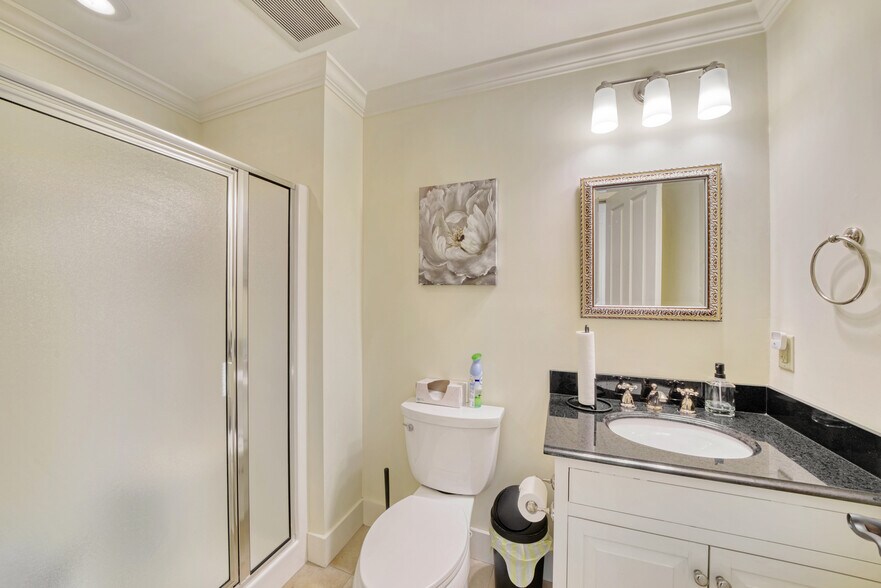 More Photos Of 207-209 Main St, New London Freestanding For Sale