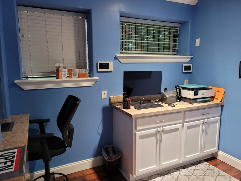 More Photos Of 2715 Fannin St, Houston Medical For Sale