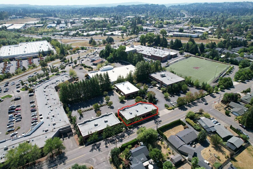 More Photos Of 8020 SW Pfaffle St, Tigard Office For Lease
