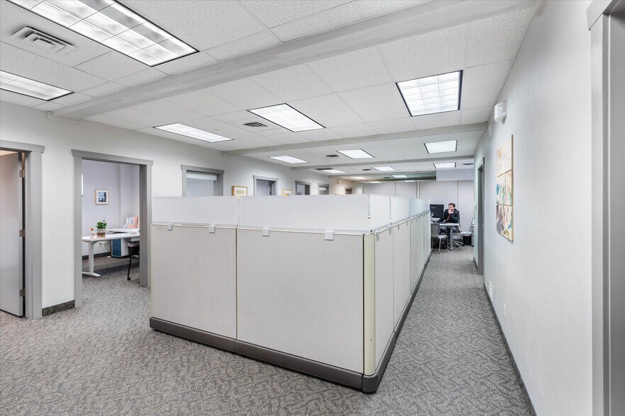 More Photos Of 702 E Idaho St, Kalispell Office For Sale