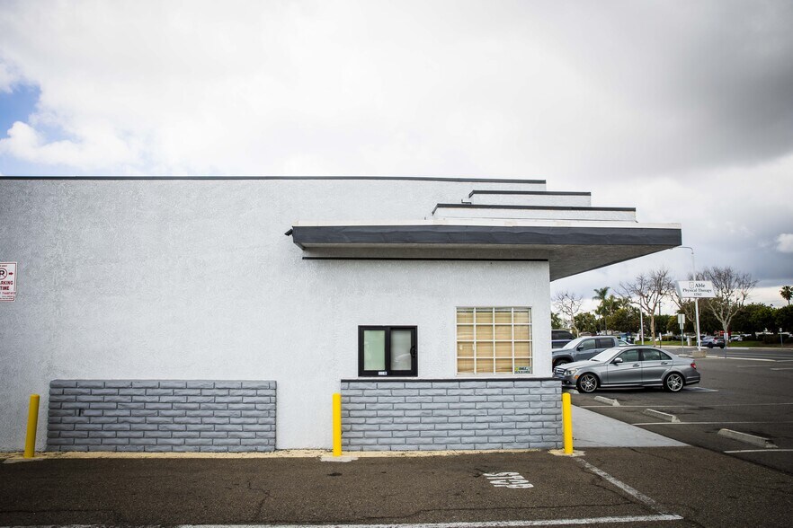 More Photos Of 12582 Garden Grove Blvd, Garden Grove Medical For Lease