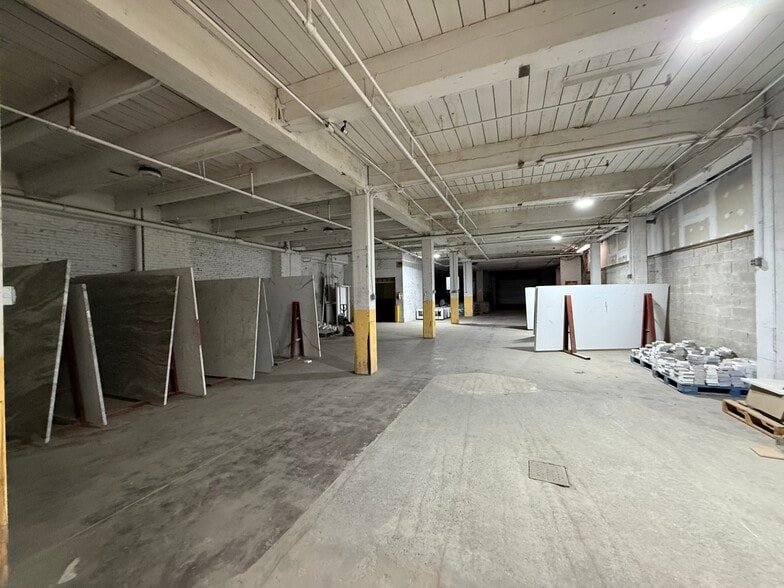 More Photos Of 2031-2035 Washington Ave, Philadelphia Freestanding For Lease