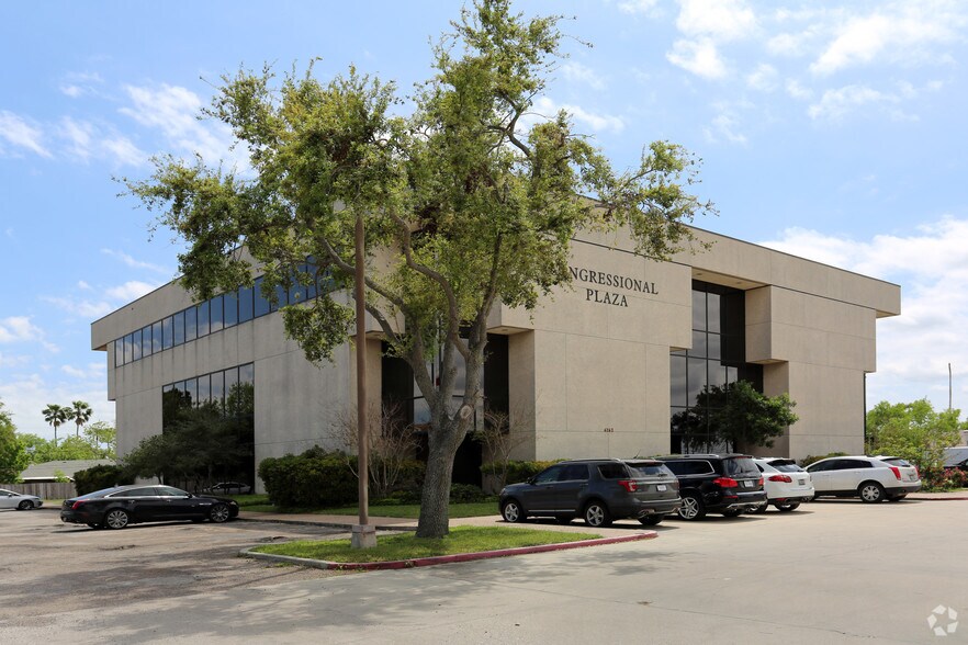 More Photos Of 6262 Weber Rd, Corpus Christi Coworking Space