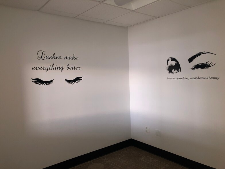 More Photos Of 2213-2217 Fayetteville Rd, Van Buren Storefront For Lease