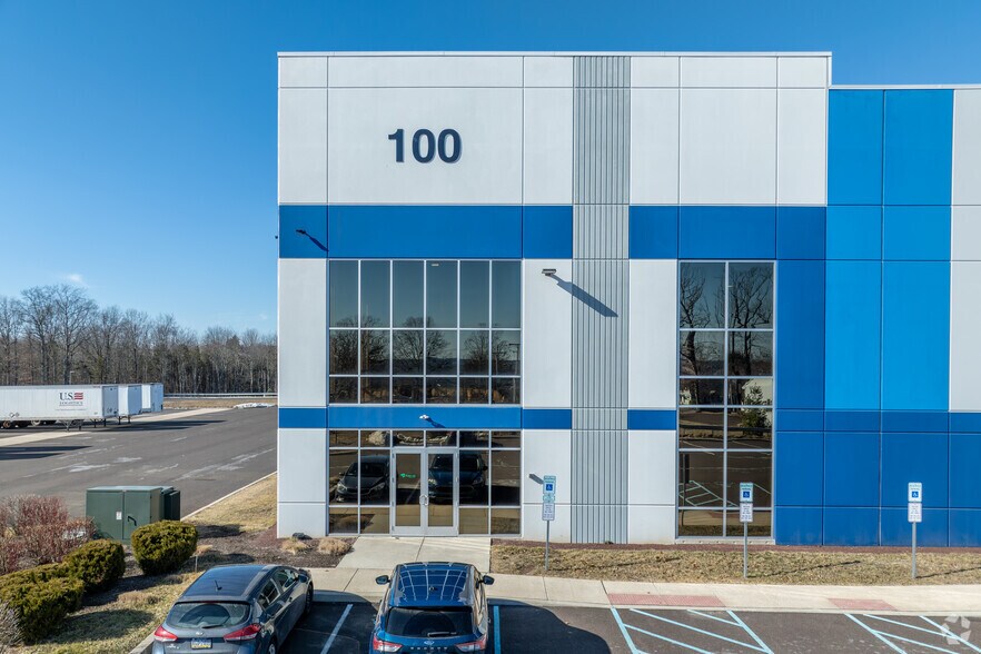 More Photos Of 500 N Ridge Rd, Perkasie Manufacturing For Lease