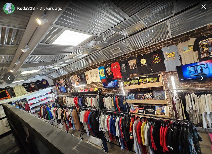 More Photos Of 7361 Melrose Ave, Los Angeles Storefront For Lease