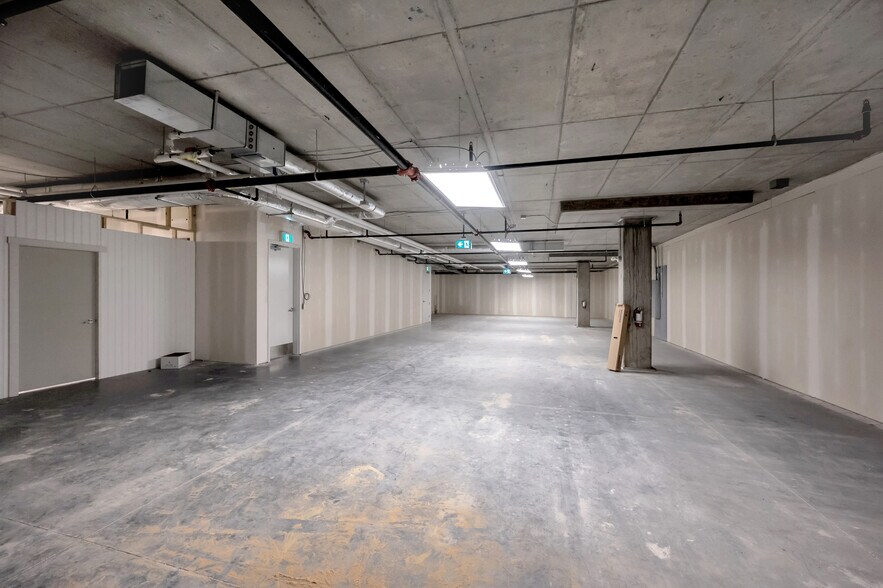 More Photos Of 7171 80th Ave NE, Calgary Office For Lease