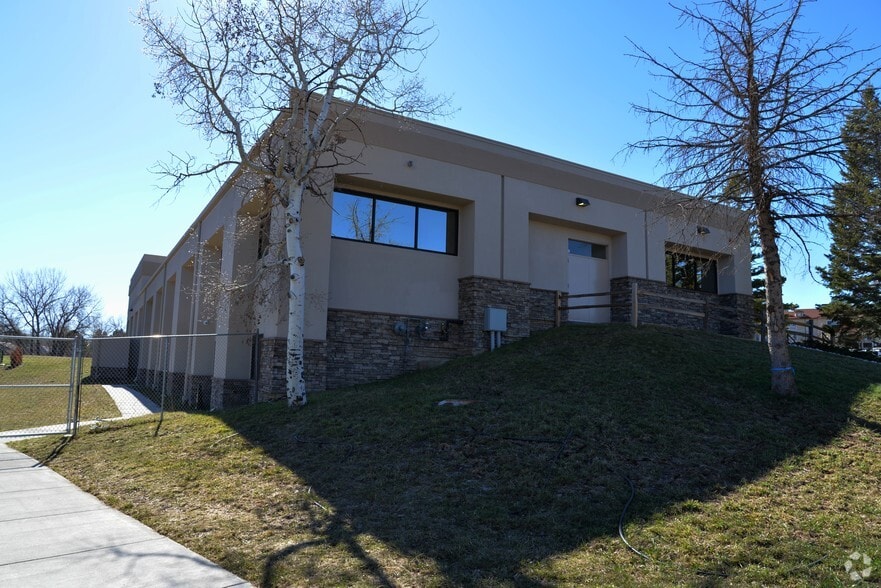 More Photos Of 7350 W Eastman Pl, Lakewood Rehabilitation Center For Sale