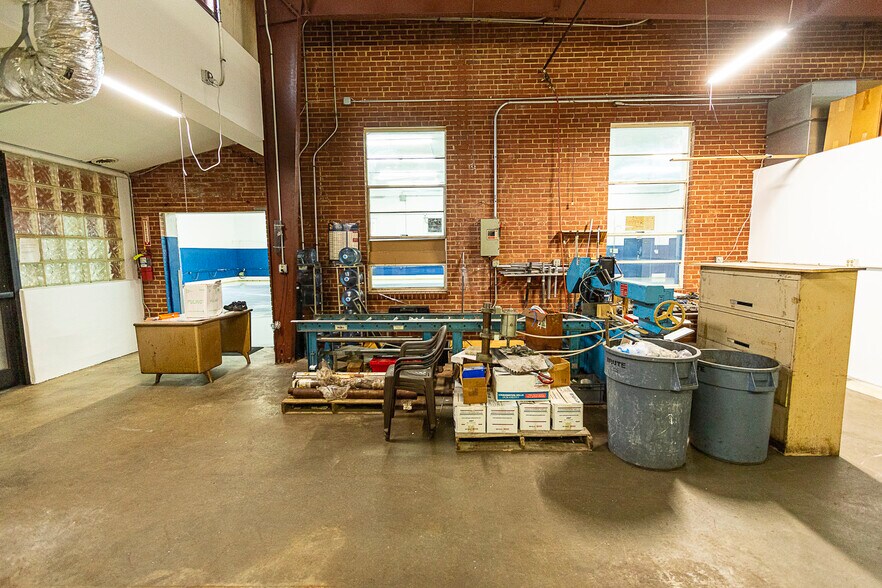 More Photos Of 1434 Farrington Rd, Apex Light Manufacturing For Sale