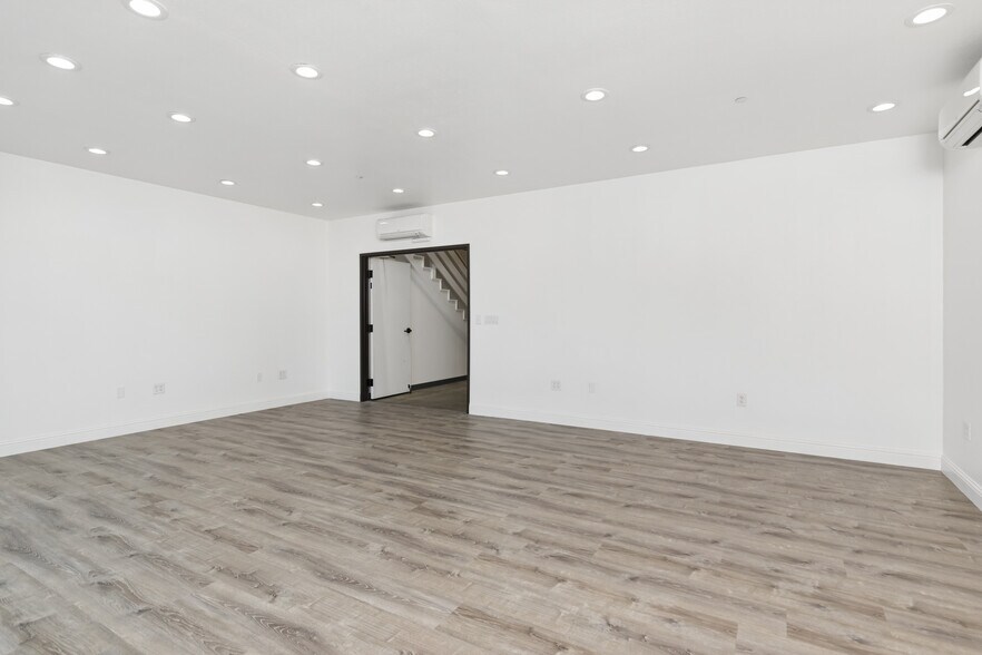 More Photos Of 156 Camino Oruga, Napa Warehouse For Lease