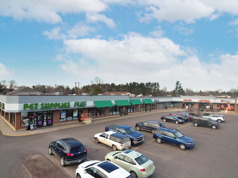 More Photos Of 5300-5360 Dixie Hwy, Waterford Freestanding For Lease