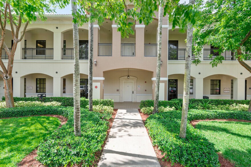 More Photos Of 7301 Wiles Rd, Coral Springs Medical For Lease