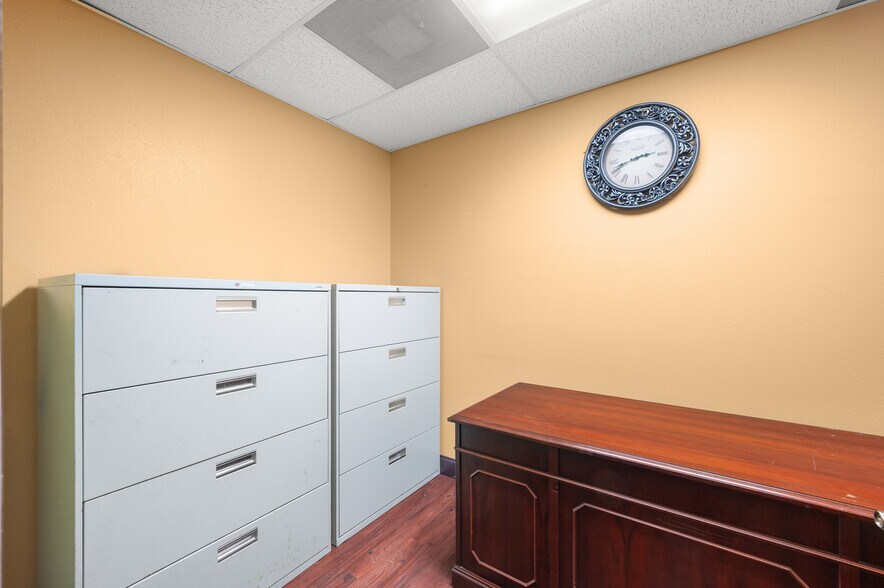 More Photos Of 500 S US Highway 1, Fort Pierce Office For Lease