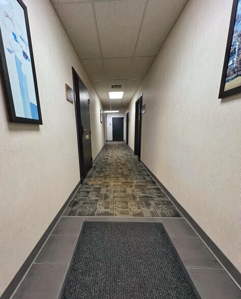 More Photos Of 3131 Executive Pky, Toledo Office For Sale