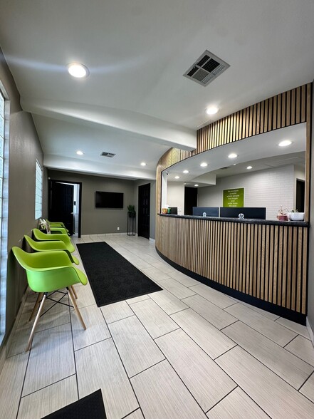 More Photos Of 2421 W Charleston Blvd, Las Vegas Medical For Sale