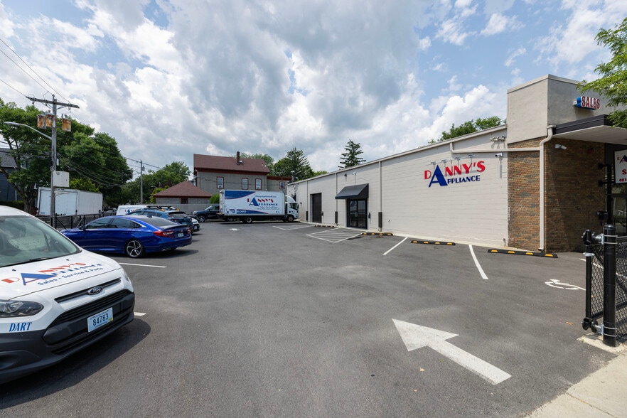 More Photos Of 200 Academy Ave, Providence Drugstore For Sale