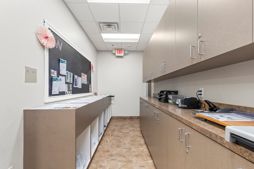 More Photos Of 2300 Greenhill Dr, Round Rock Office For Sale