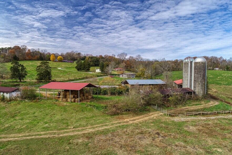 More Photos Of 311 Ross Cemetery Rd, Rocky Top Land For Sale