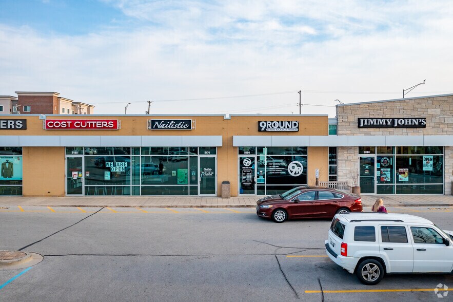 More Photos Of 6969 N Port Washington Rd, Milwaukee Unknown For Lease