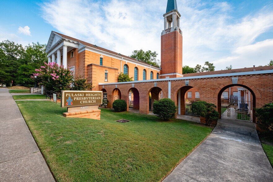 More Photos Of 4401 Woodlawn Dr, Little Rock Religious Facility For Sale