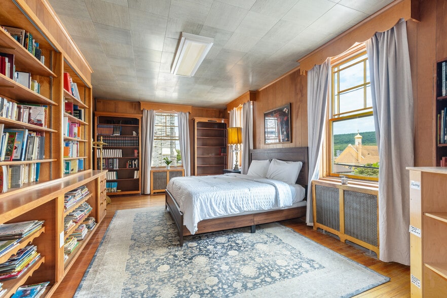 More Photos Of 124 E Abbott St, Lansford Specialty For Sale