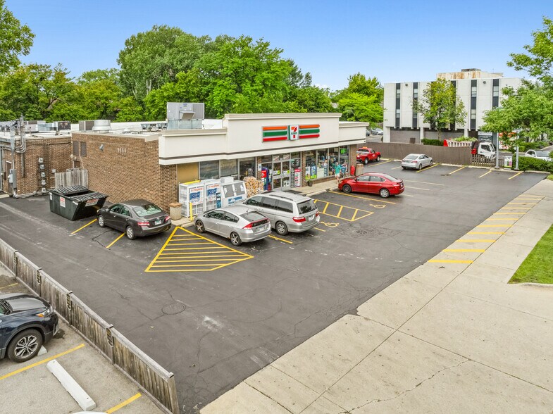 More Photos Of 1512 Shermer Rd, Northbrook Convenience Store For Sale