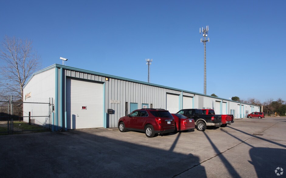 More Photos Of 2650 Old Louetta Loop, Spring Warehouse For Lease