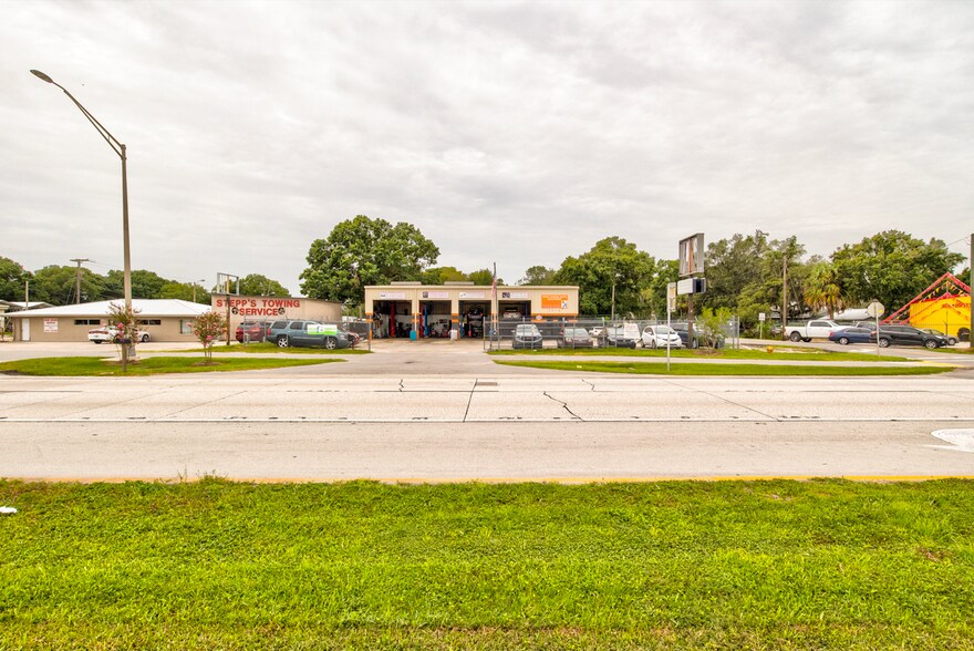 More Photos Of 2016 W Memorial Blvd, Lakeland Auto Repair For Sale