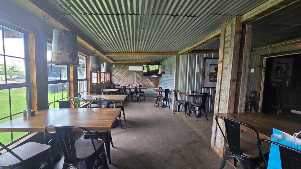 More Photos Of 4021 Acton Hwy, Granbury General Retail For Lease