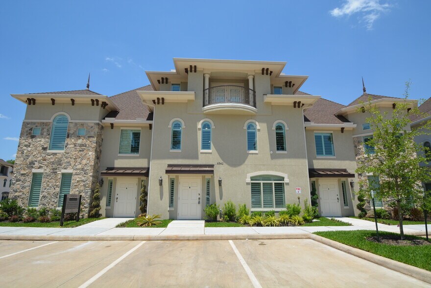 More Photos Of 6542 Greatwood Pky, Sugar Land Medical For Lease
