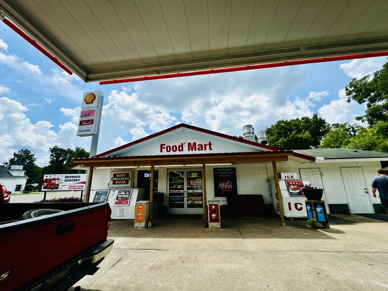 More Photos Of 4619 Main St, Holt General Retail For Sale