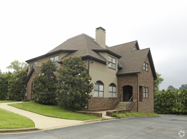 More Photos Of 4624 Chambliss Ave, Knoxville Office Residential For Sale