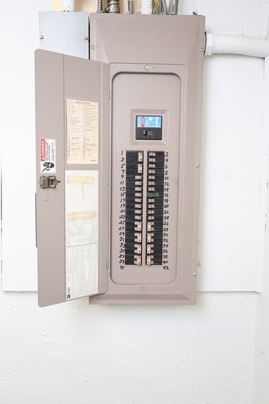 More Photos Of 1205 Elm St, Youngstown Religious Facility For Sale