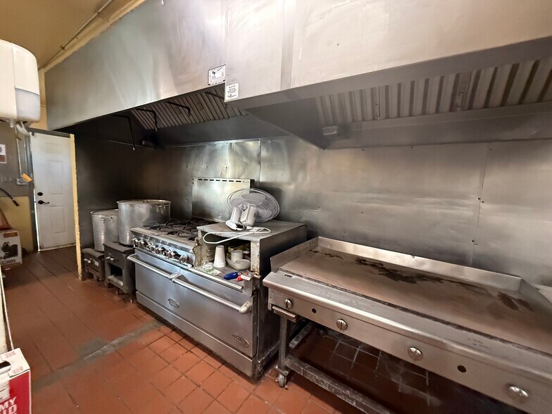 More Photos Of 2138 Cypress Ave, El Paso Restaurant For Sale