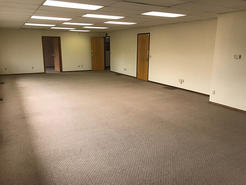 More Photos Of 10555 SE 82nd Ave, Portland Medical For Lease