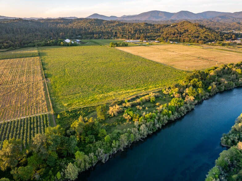 More Photos Of 6531 Lower River Rd, Grants Pass Specialty For Sale